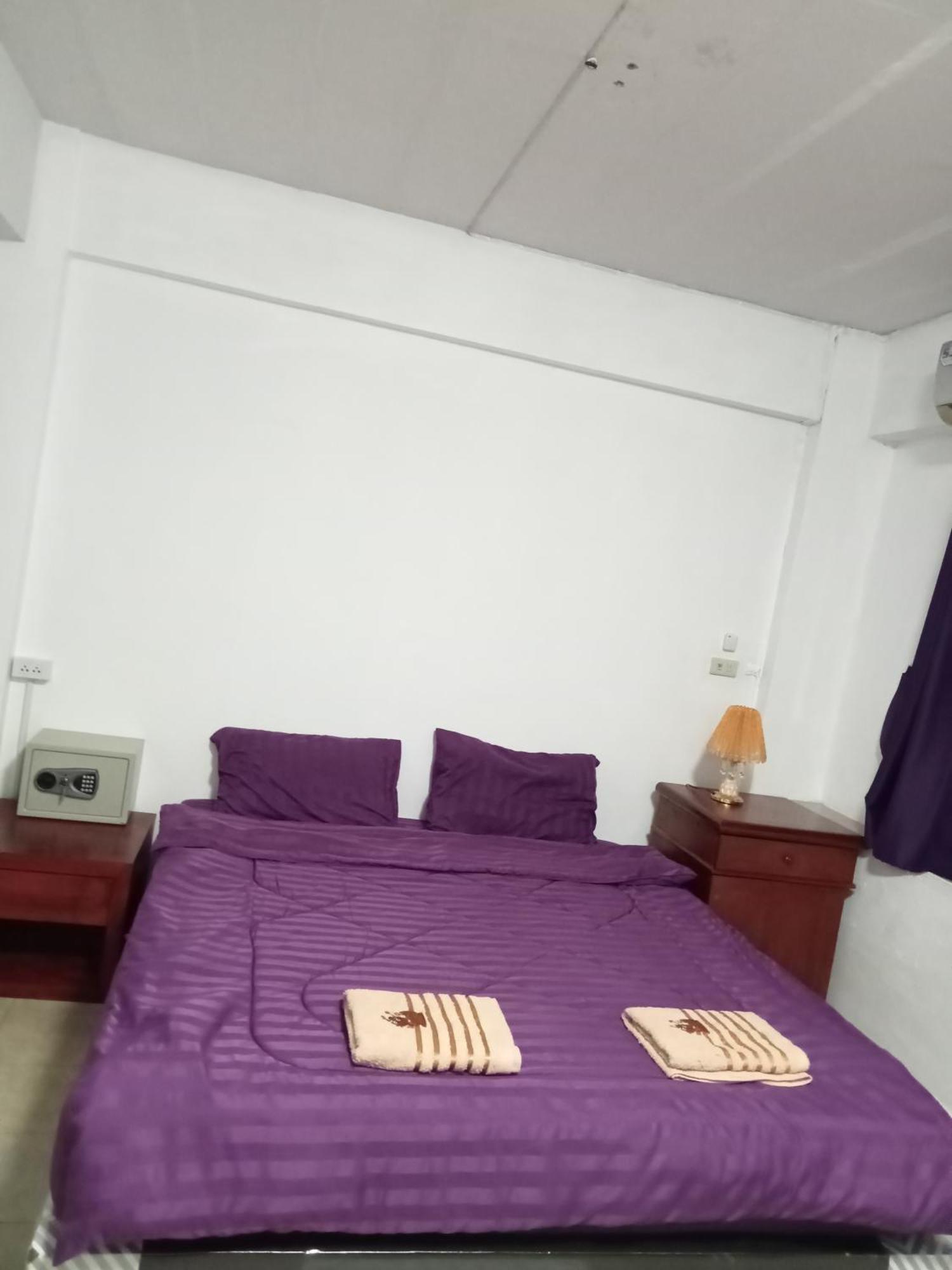Pluemchai Guesthouse جومتين بيتش المظهر الخارجي الصورة